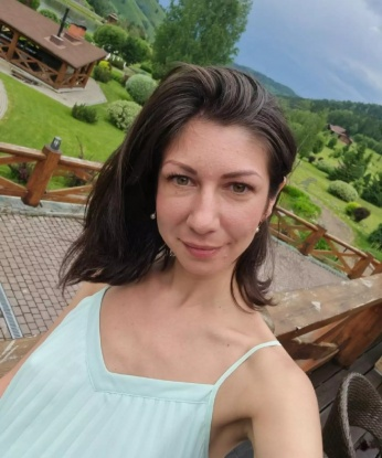 Живу в самом сердце Москвы, где я создаю атмосферу полного расслабления и удовольствия. Мои услуги - это искусство нежности, сексуальности и эротики. Я готова показать тебе все, что способна, и раскрыть весь свой опыт. Позволь себе погрузиться в океан наслаждения и разврата, который я гарантирую тебе. И помни, у меня есть фото и отзывы, которые подтверждают мою великолепность. Отправься в путешествие по интимным фантазиям со мной и итогом будет только удовлетворение и счастливые воспоминания. 💋 Ольга